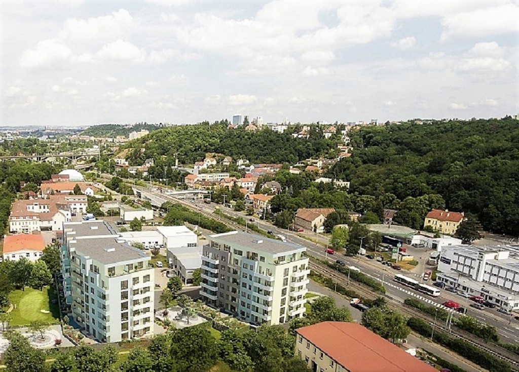 Zájem o hypotéky klesá už čtvrt roku v řadě, průměrné výše hypoték ale rostou